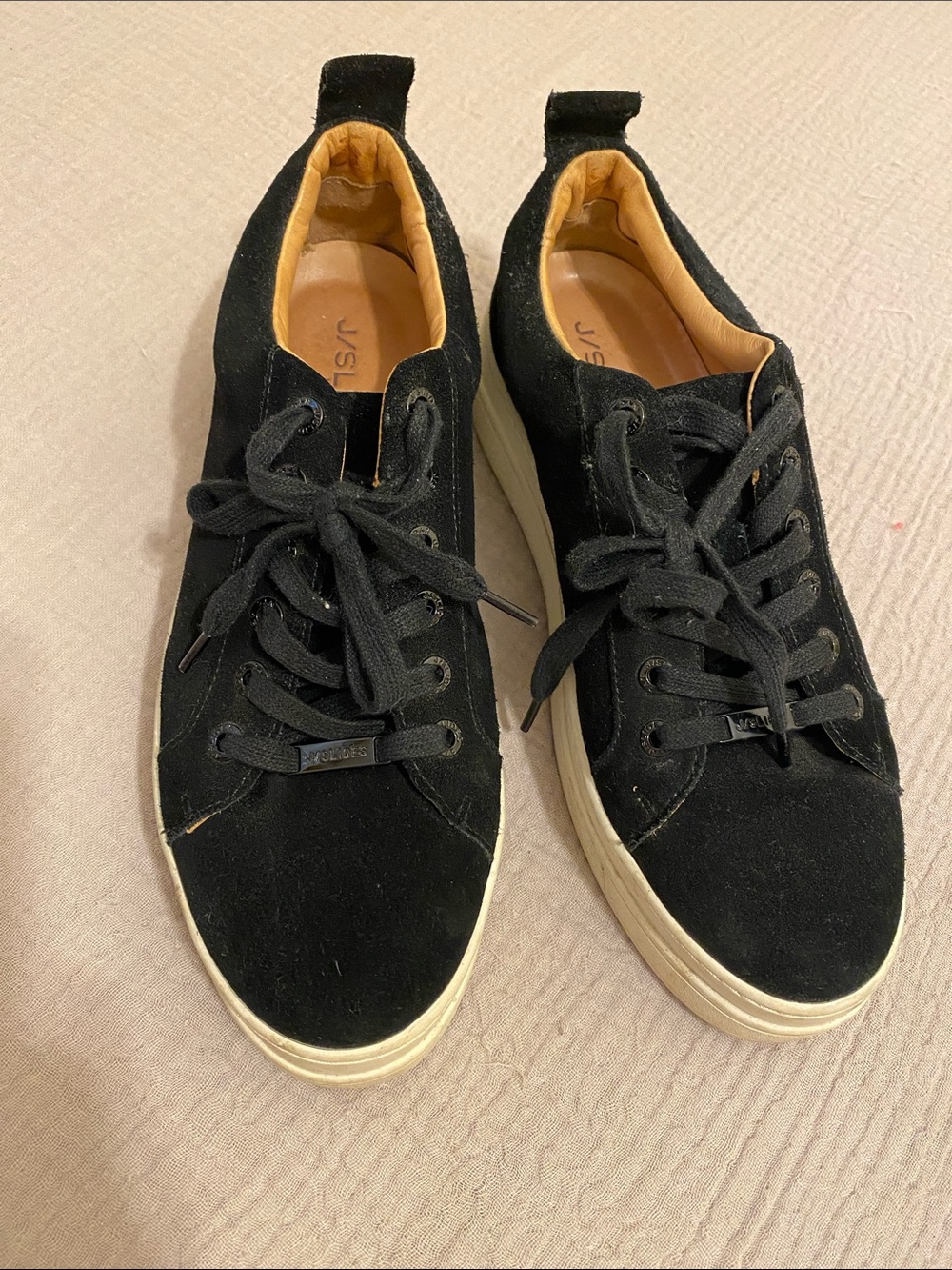 J/SLIDES Black Suede Low-Top Sneakers . Size 8